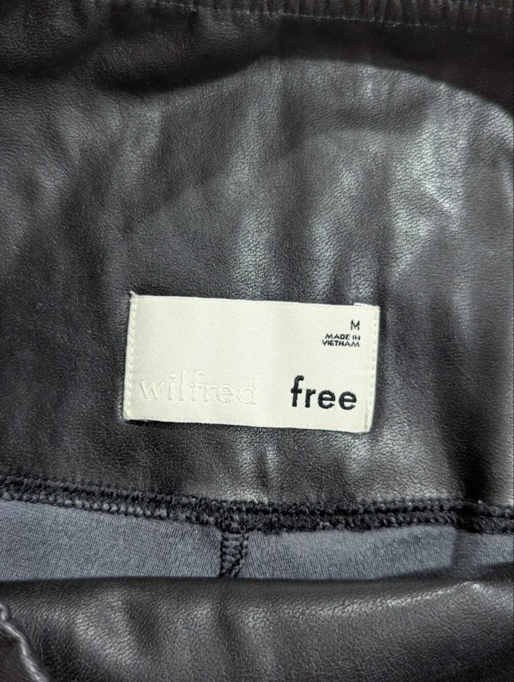 Aritzia Wilfred Free Women's Daria Black Faux Leather Leggings Sz M *NWOT